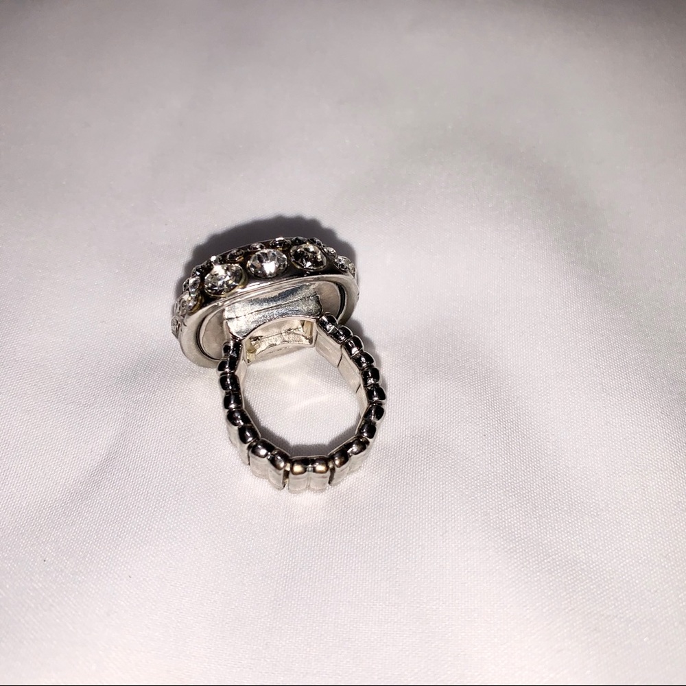 Ring - Picture 2 of 4